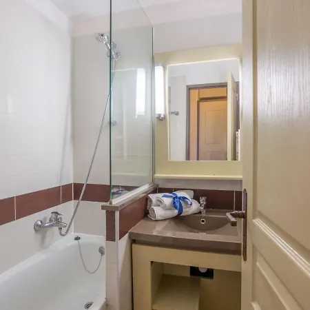 Apartamento Village Cap Esterel - Le Belvedere-18 By Interhome *