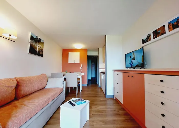 Apartamento Le Belvedere - R9 137 By Interhome Saint-Raphaël