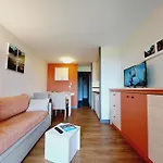 Apartment Le Belvedere - R9 137 By Interhome Saint-Raphaël